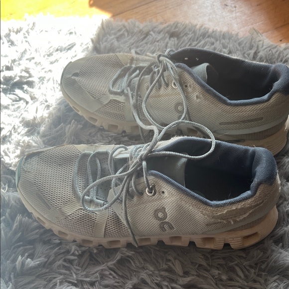 On Running Shoes - ON RUNNING